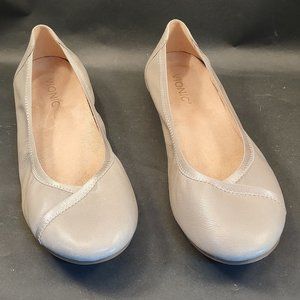 Vionic Caroll Taupe Leather Ballet Flat